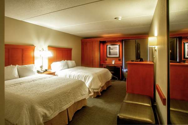  - Hampton Inn Wheeling - I-70, Exit 2A