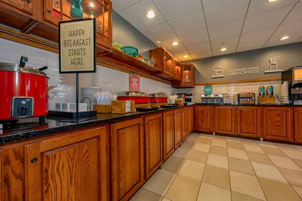 Amenities - Hampton Inn Wheeling - I-70, Exit 2A