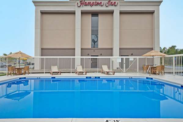 Pool - Hampton Inn Hurricane - I-64, Exit 39