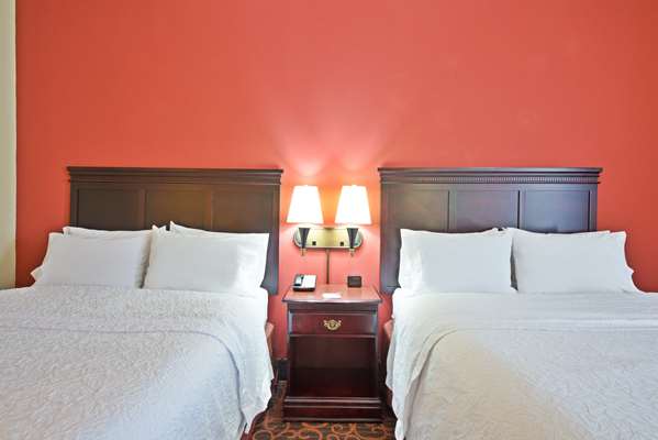  - Hampton Inn Hurricane - I-64, Exit 39