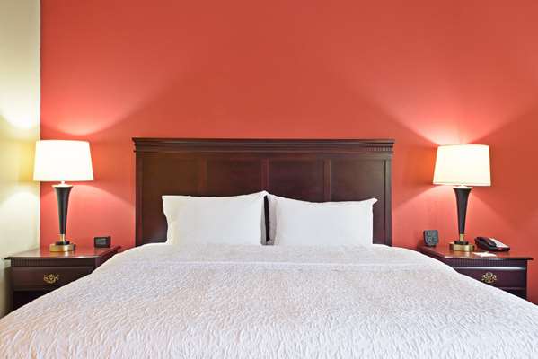  - Hampton Inn Hurricane - I-64, Exit 39