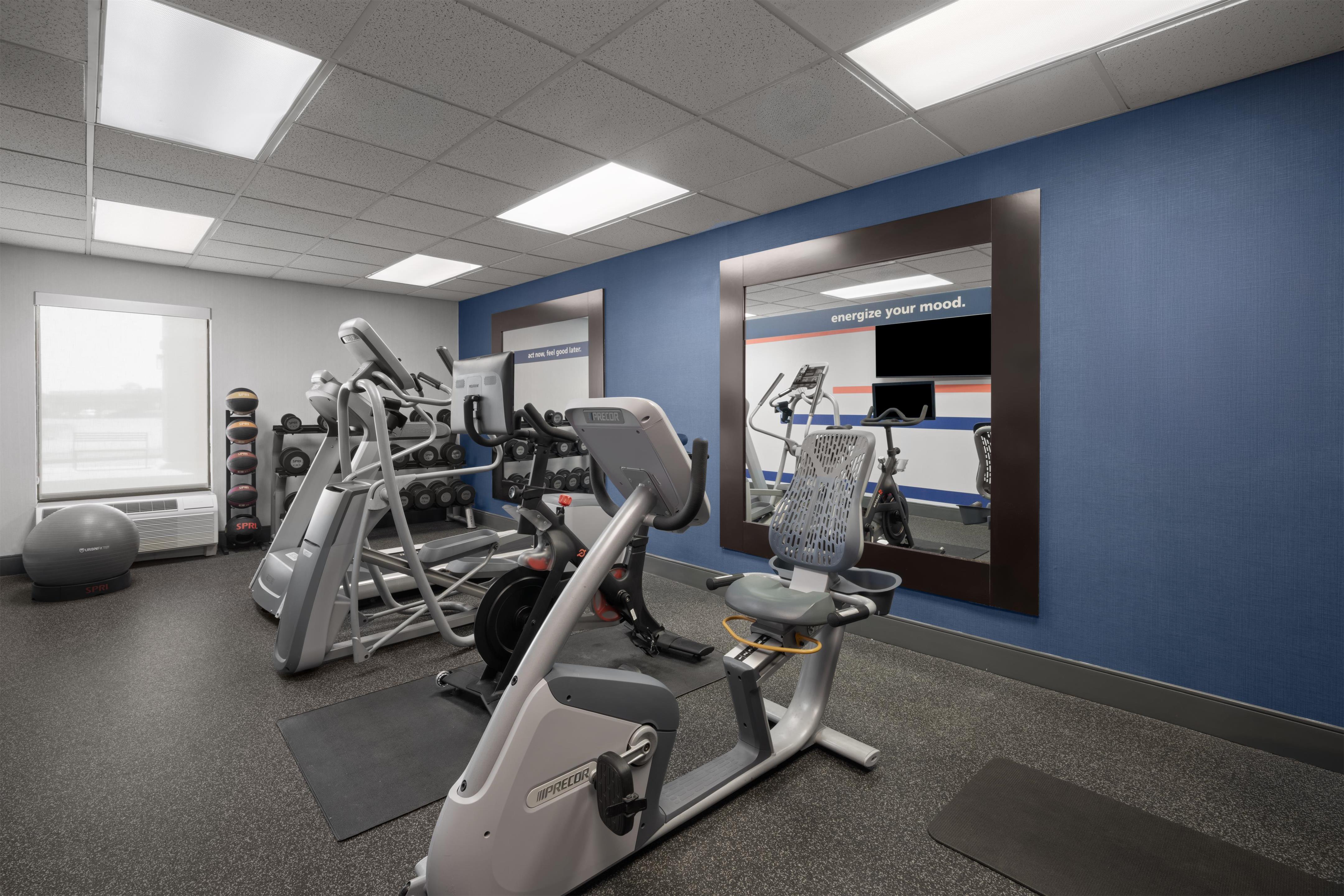 Health club fitness center gym | Hampton Inn Winfield/teays Valley