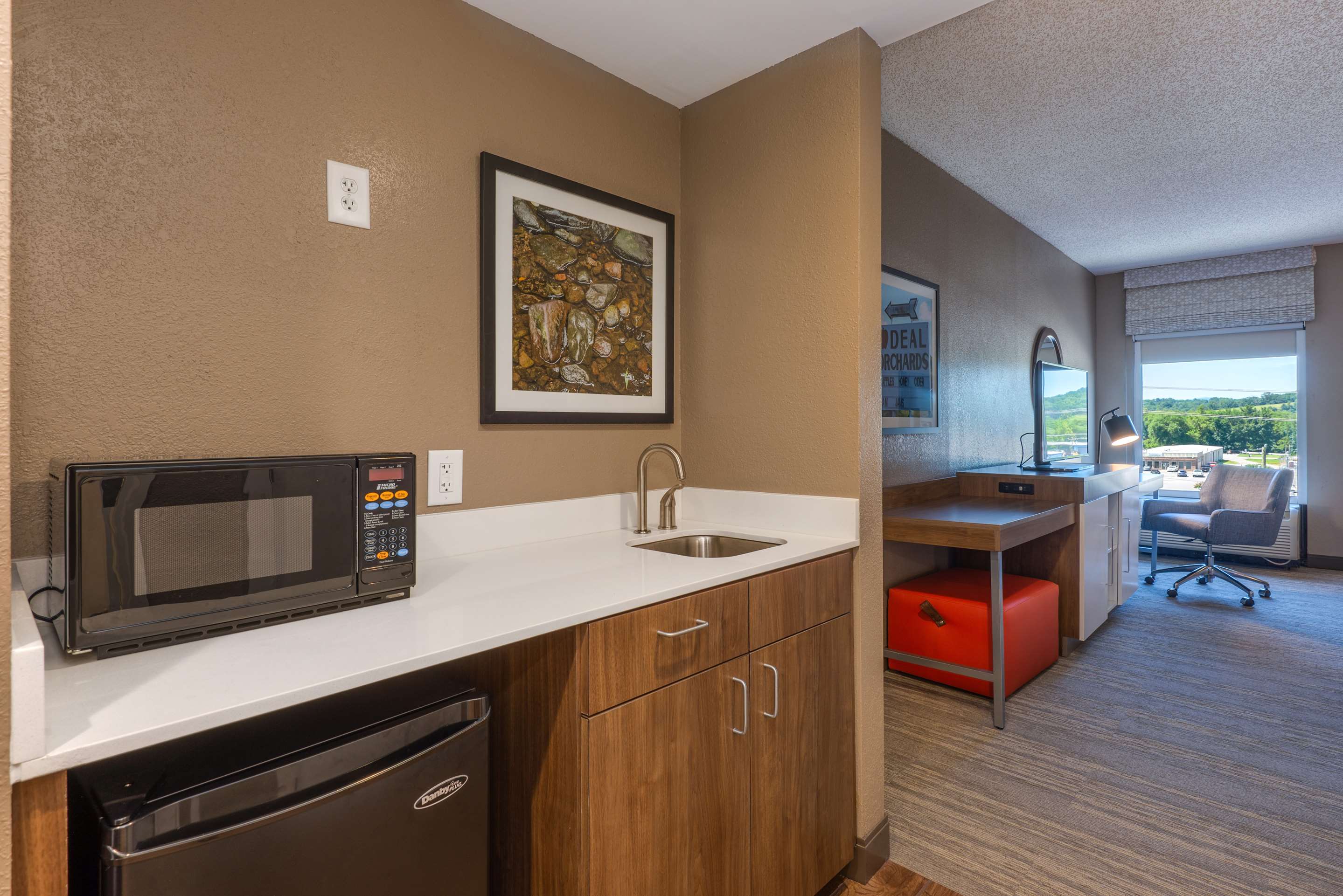 Guest room