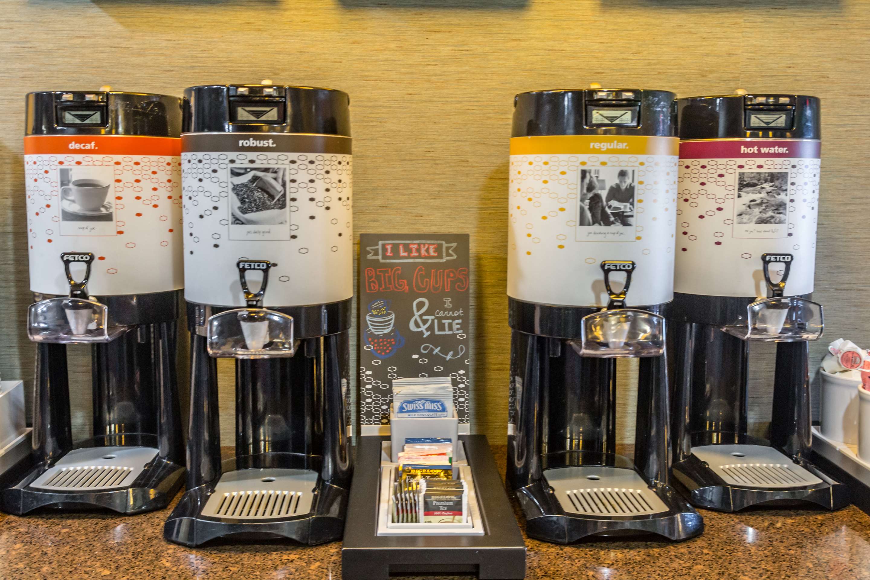 Restaurant | Hampton Inn Winchester-University/Mall Area