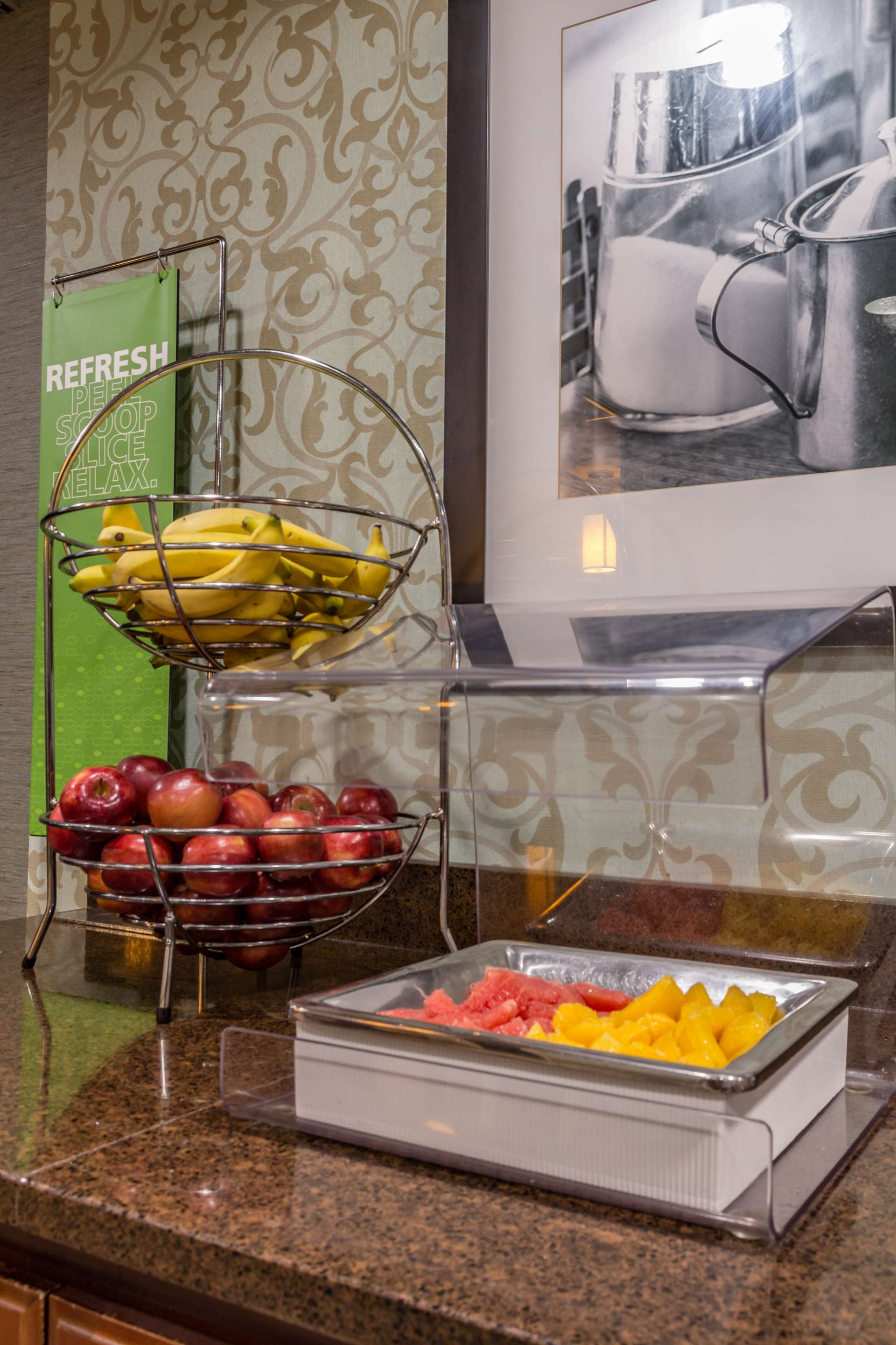 Restaurant | Hampton Inn Winchester-University/Mall Area