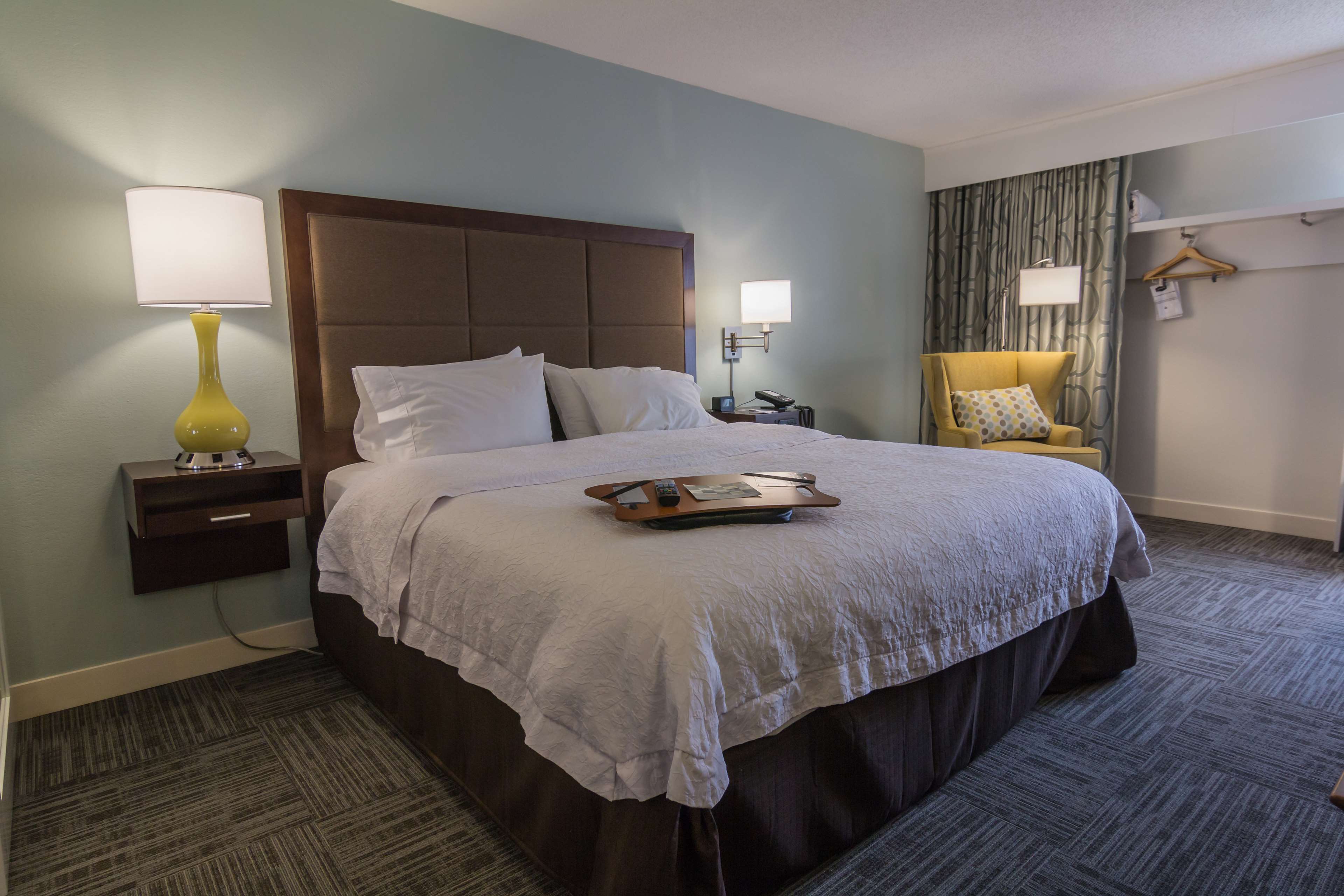 Hampton Inn Winchester-University/ Mall Room Type - 1KING W FRIDGE NONSMOKING