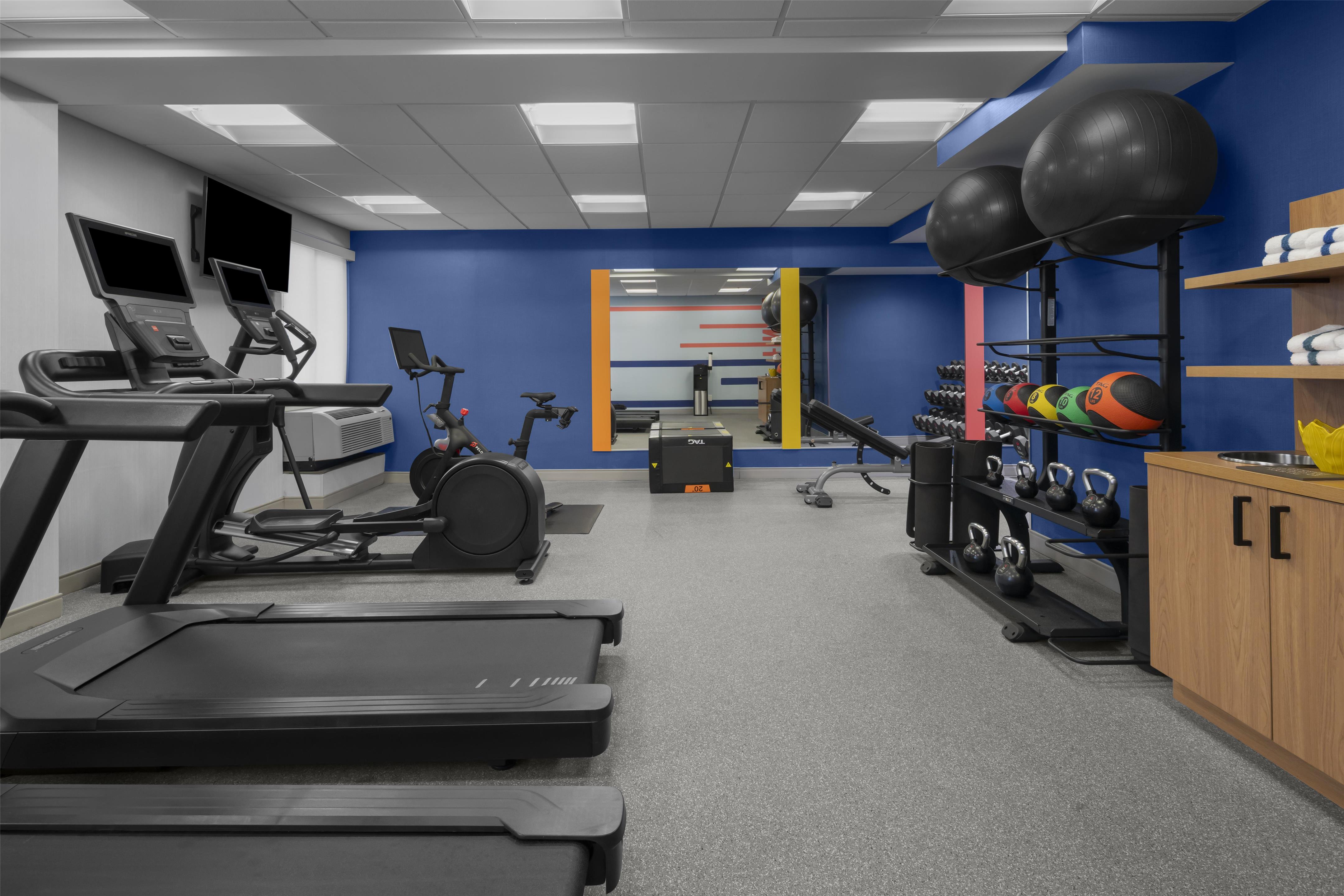 Health club fitness center gym | Hampton Inn Winchester-University/Mall Area