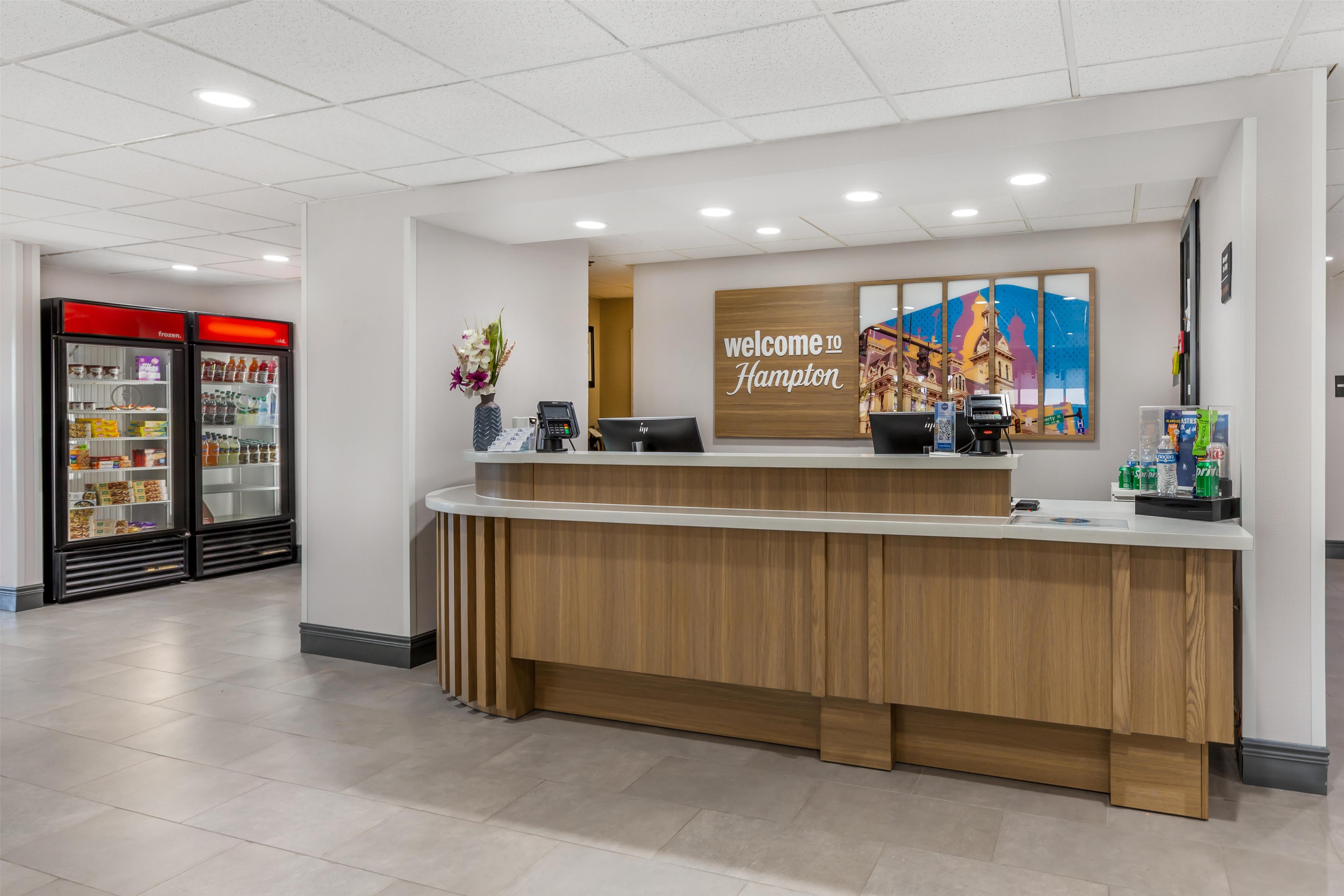 Reception | Hampton Inn Wooster