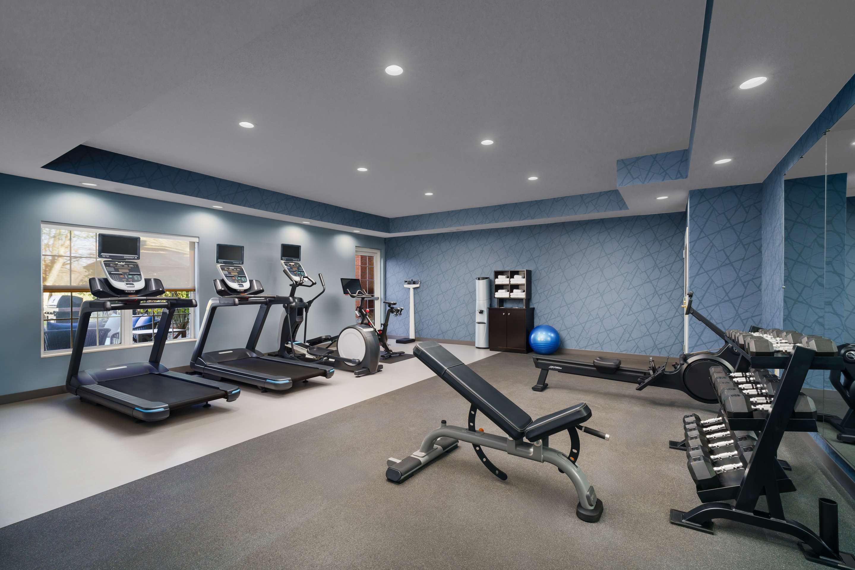 Health club fitness center gym | Homewood Suites by Hilton Providence/Warwick