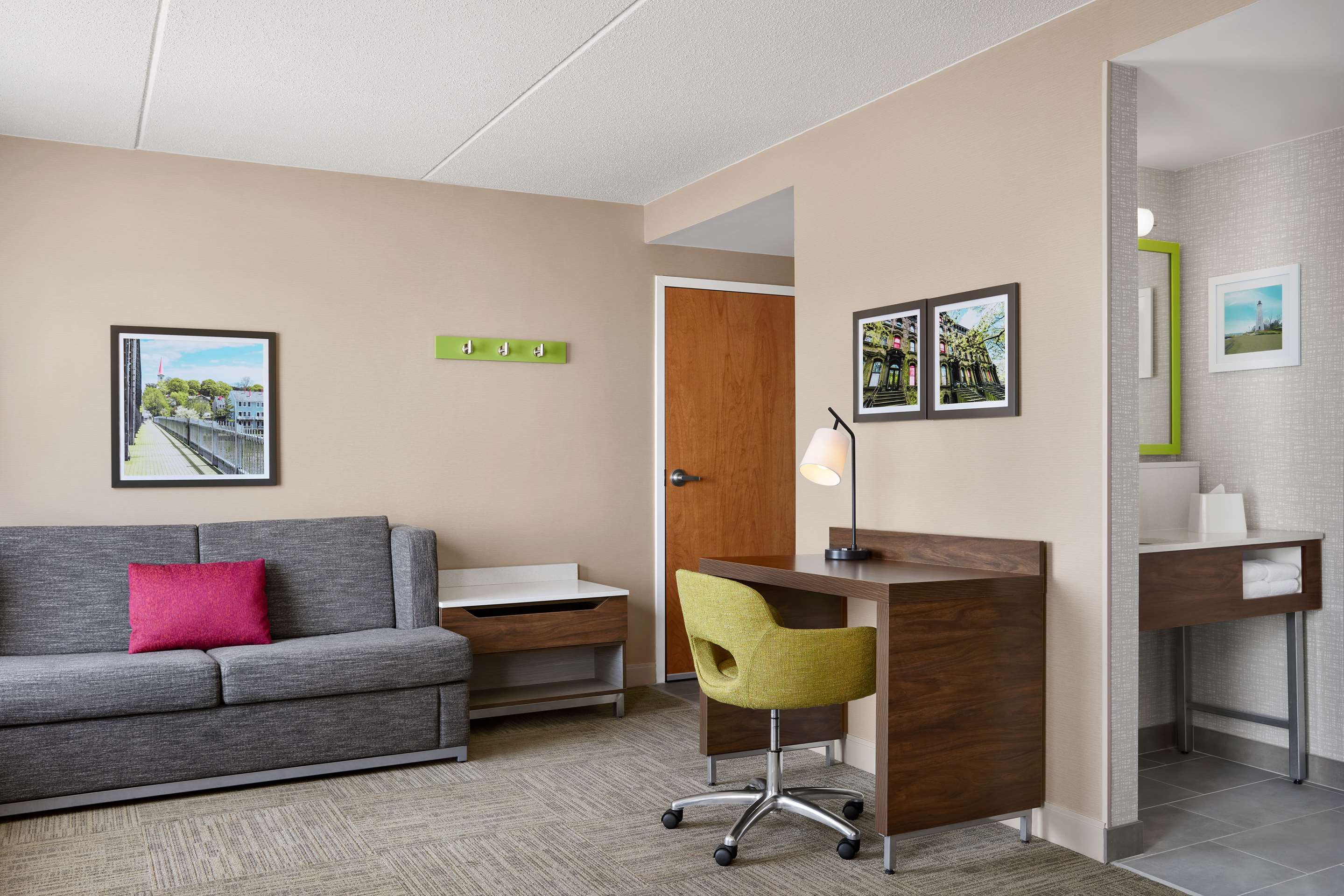 Guest room