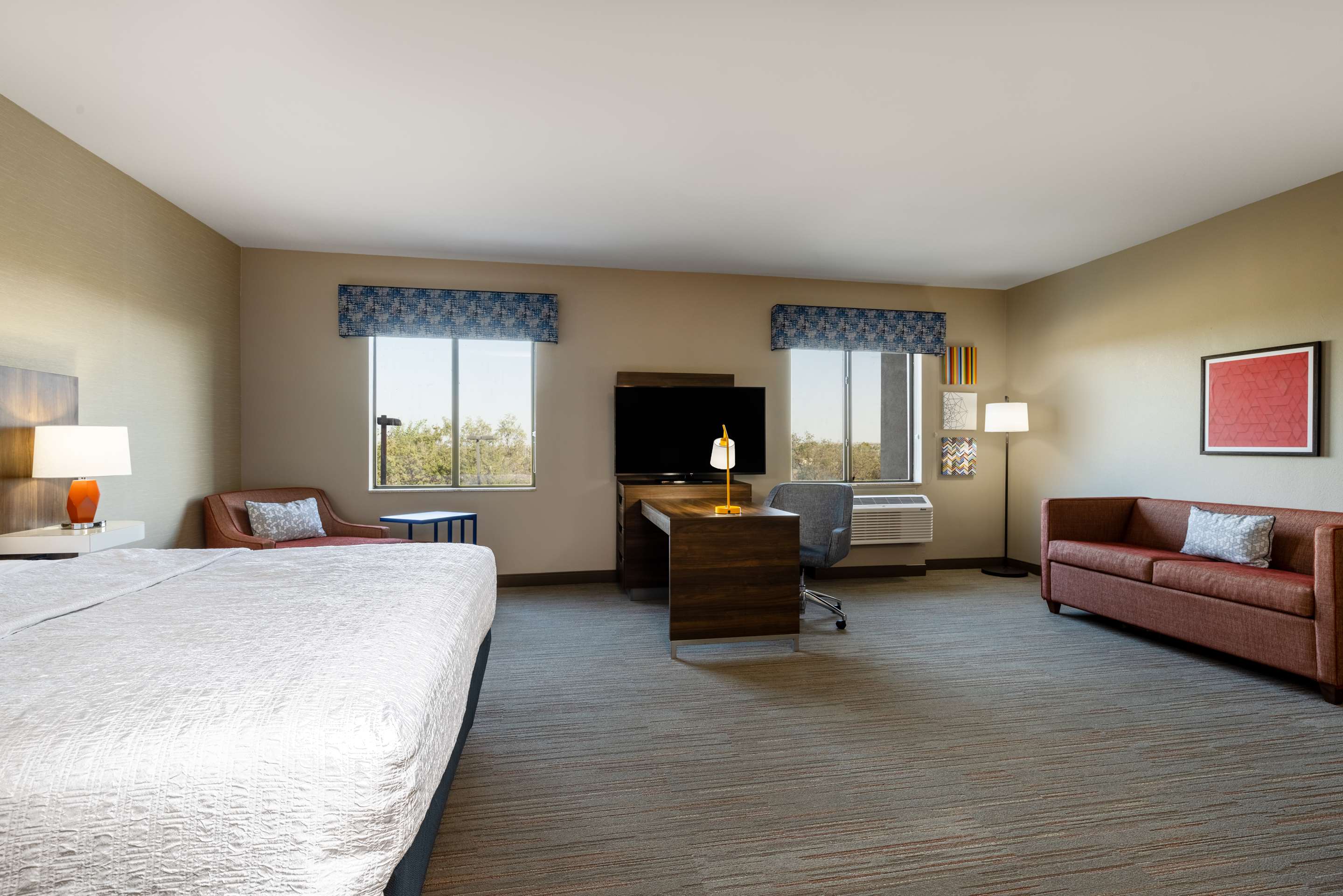 Guest room