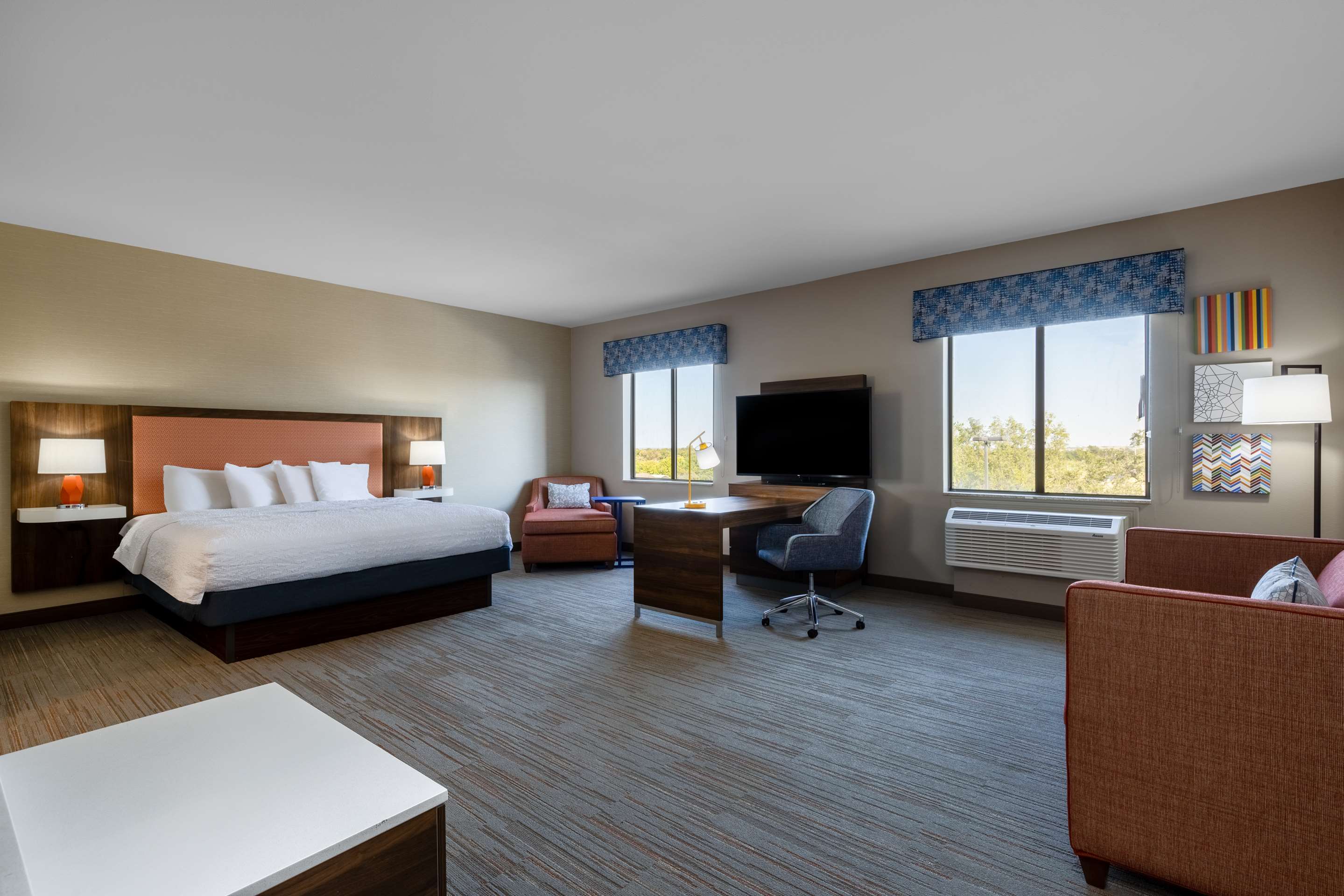 Guest room