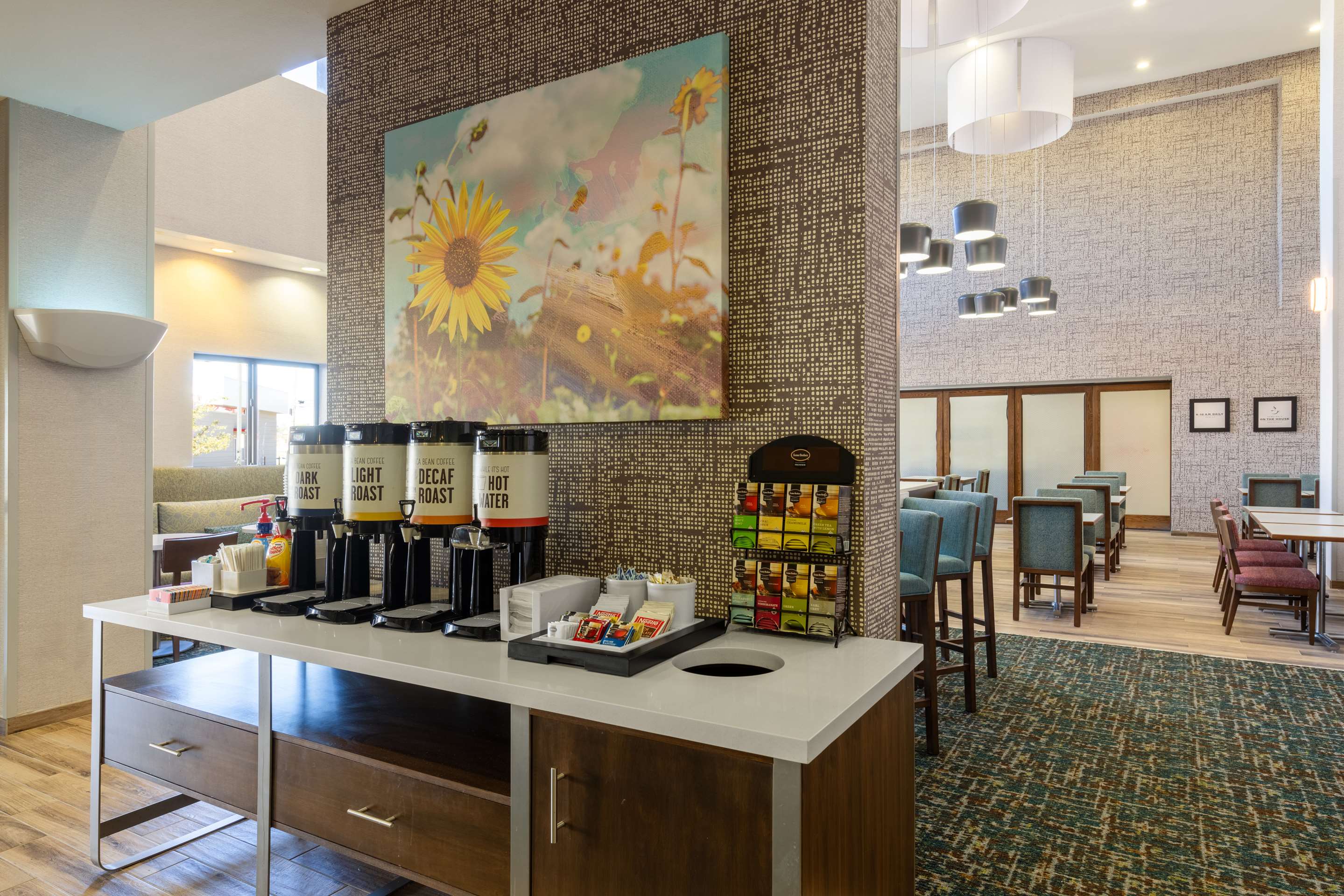 Restaurant | Hampton Inn & Suites Woodward