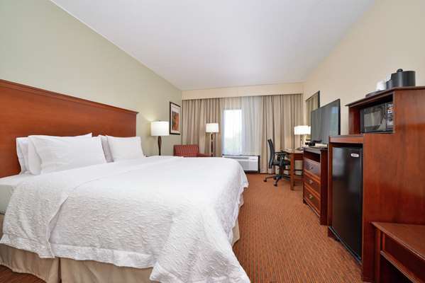  - Hampton Inn Fishersville - I-64, Exit 91