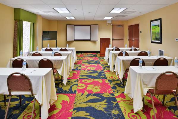  - Hampton Inn Fishersville - I-64, Exit 91
