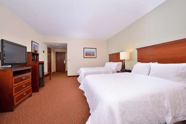  - Hampton Inn Fishersville - I-64, Exit 91