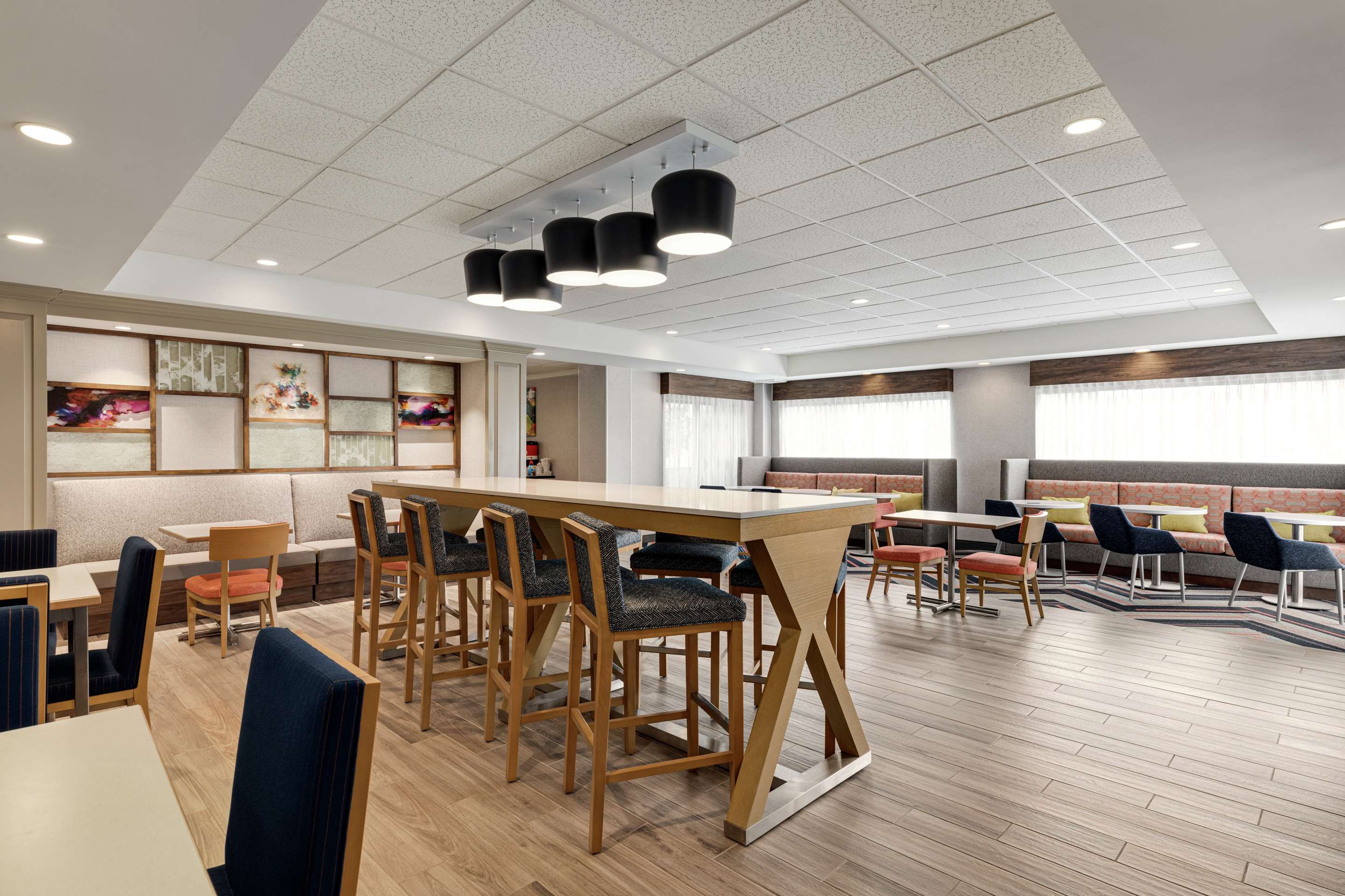 Breakfast Area | Hampton Inn Waynesboro/Stuarts Draft