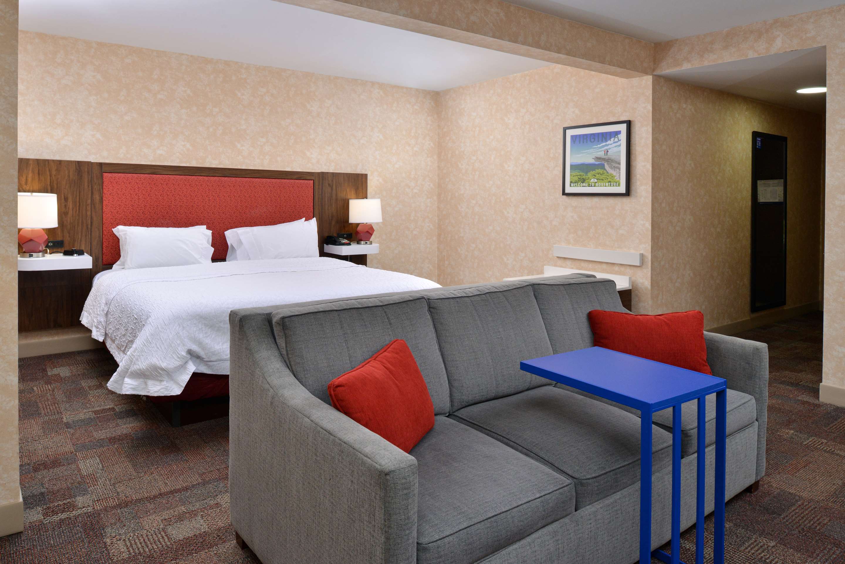 Guest room