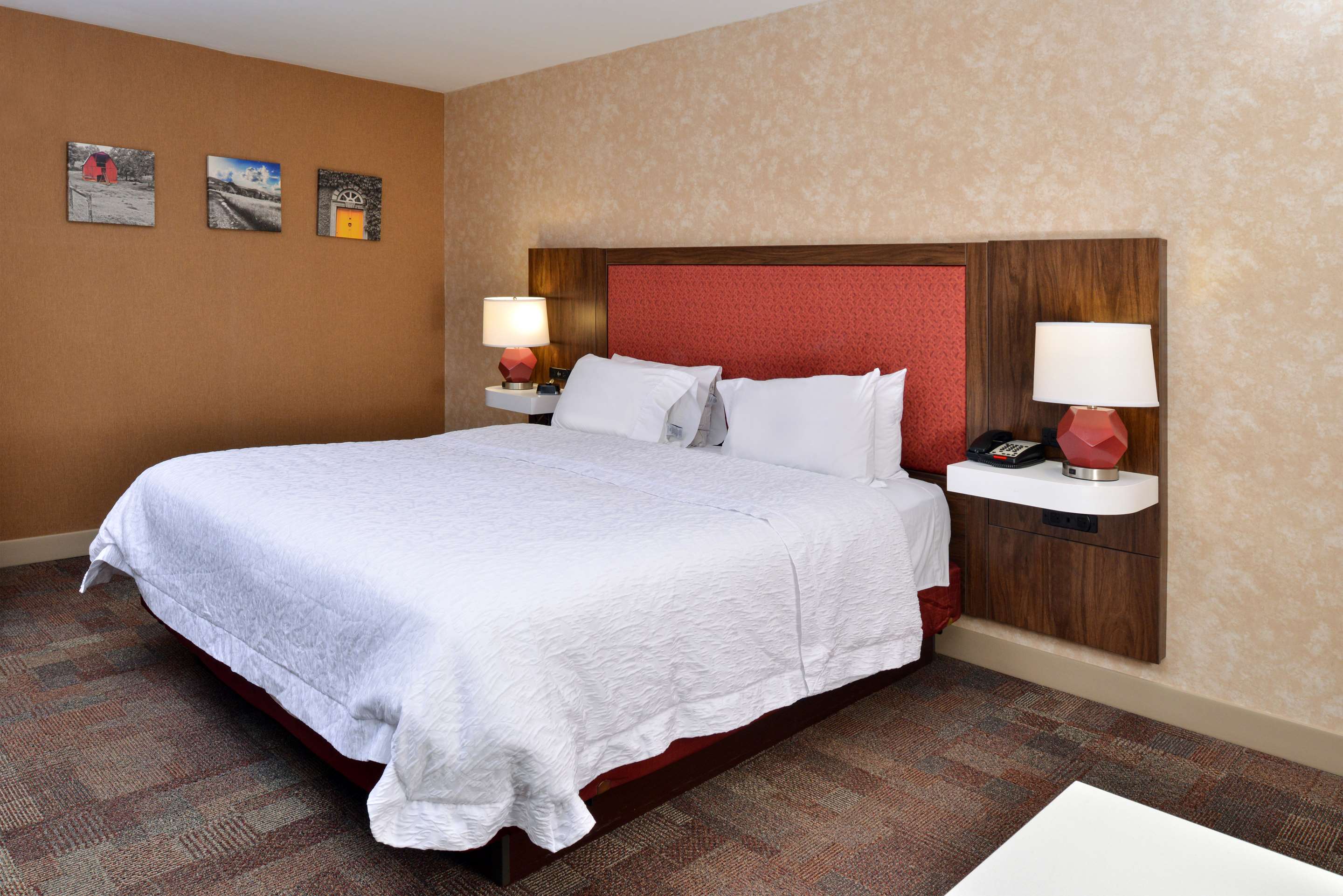 Guest room