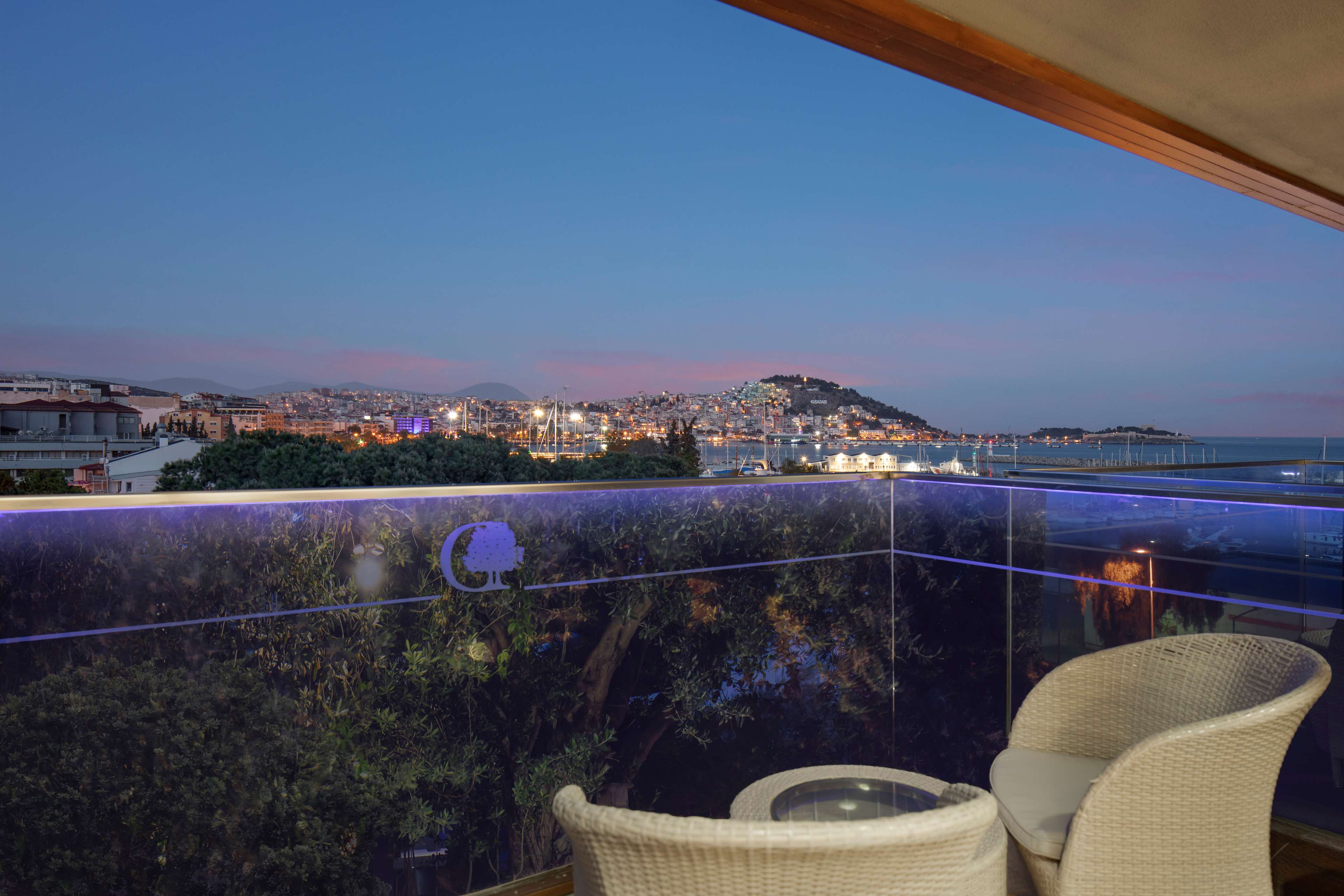 Doubletree By Hilton Kusadasi - Special Class - Tap to explore photos