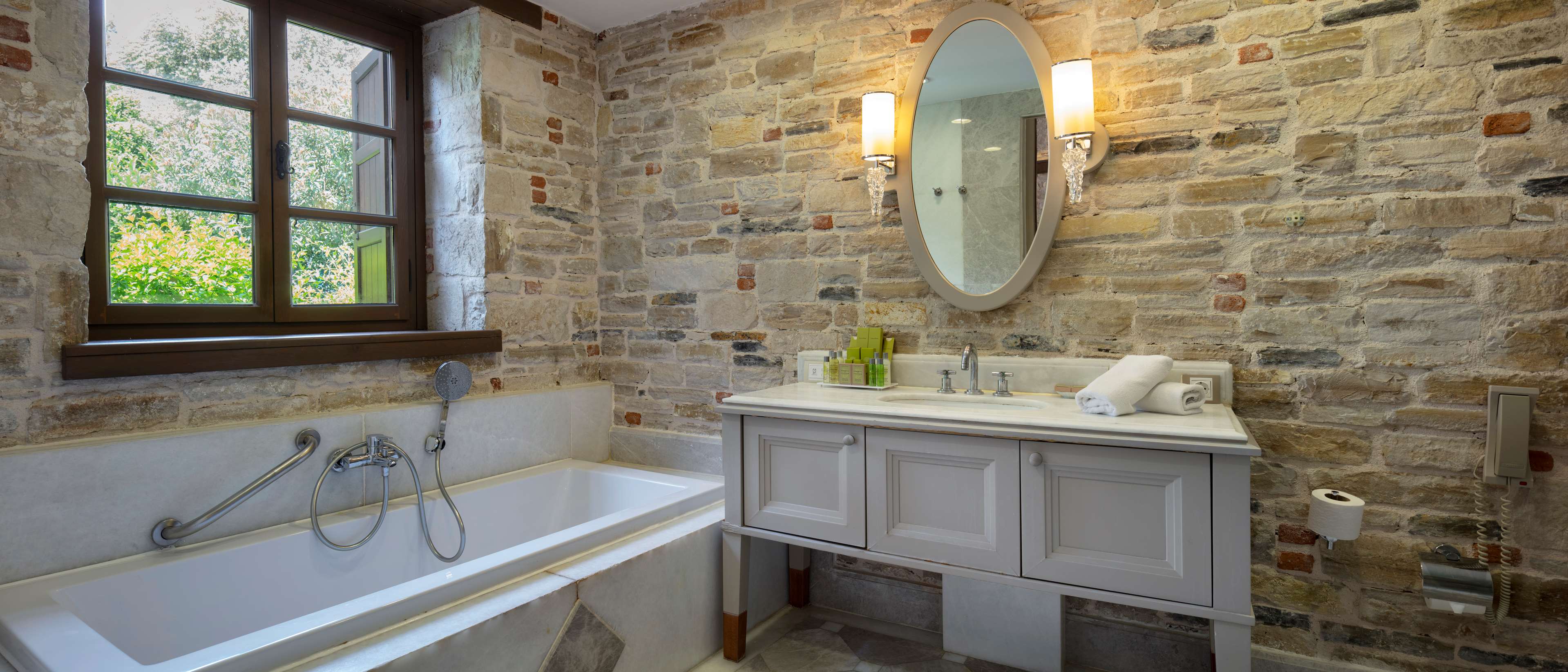 Doubletree By Hilton Kusadasi - Special Class Room Type - KING COTTAGE WITH GARDEN
