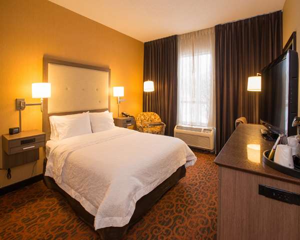 - Hampton Inn West Mississauga