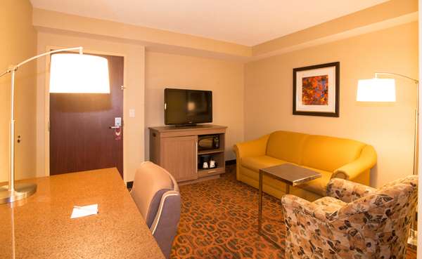  - Hampton Inn West Mississauga