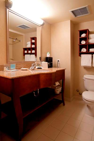  - Hampton Inn West Mississauga