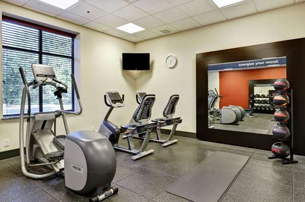 Fitness/ Exercise Room - Hampton Inn Chilliwack