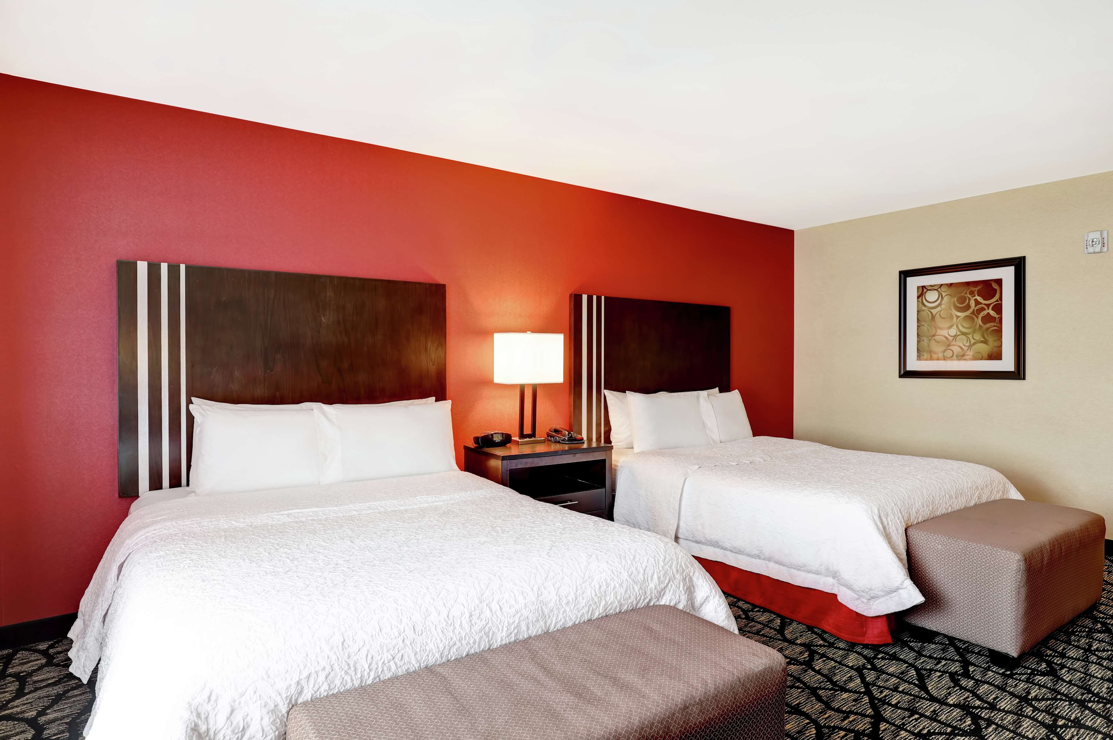 Hampton Inn by Hilton Chilliwack BC Room Type - 2 QNS ACCESSIBLE W TUB NS