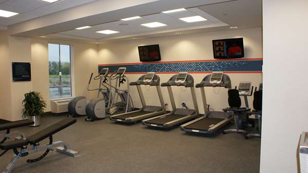 Fitness/ Exercise Room - Hampton Inn Fort Saskatchewan