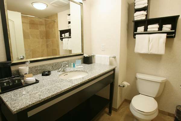  - Hampton Inn Fort Saskatchewan