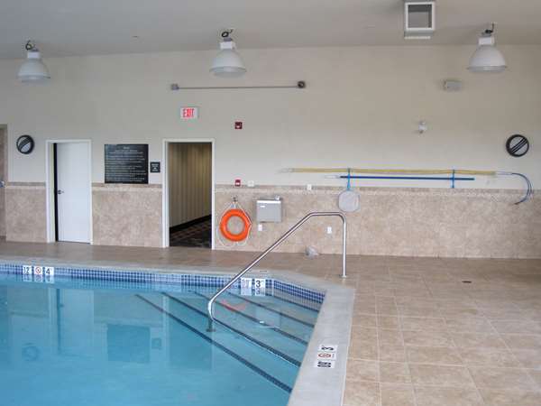 Pool - Hampton Inn Fort Saskatchewan