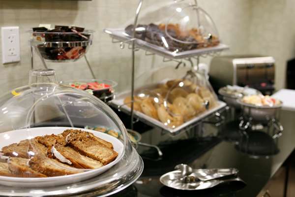 Restaurant - Hampton Inn Fort Saskatchewan