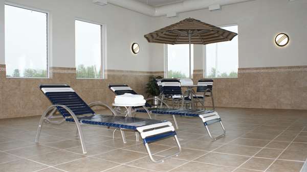 Pool - Hampton Inn Fort Saskatchewan