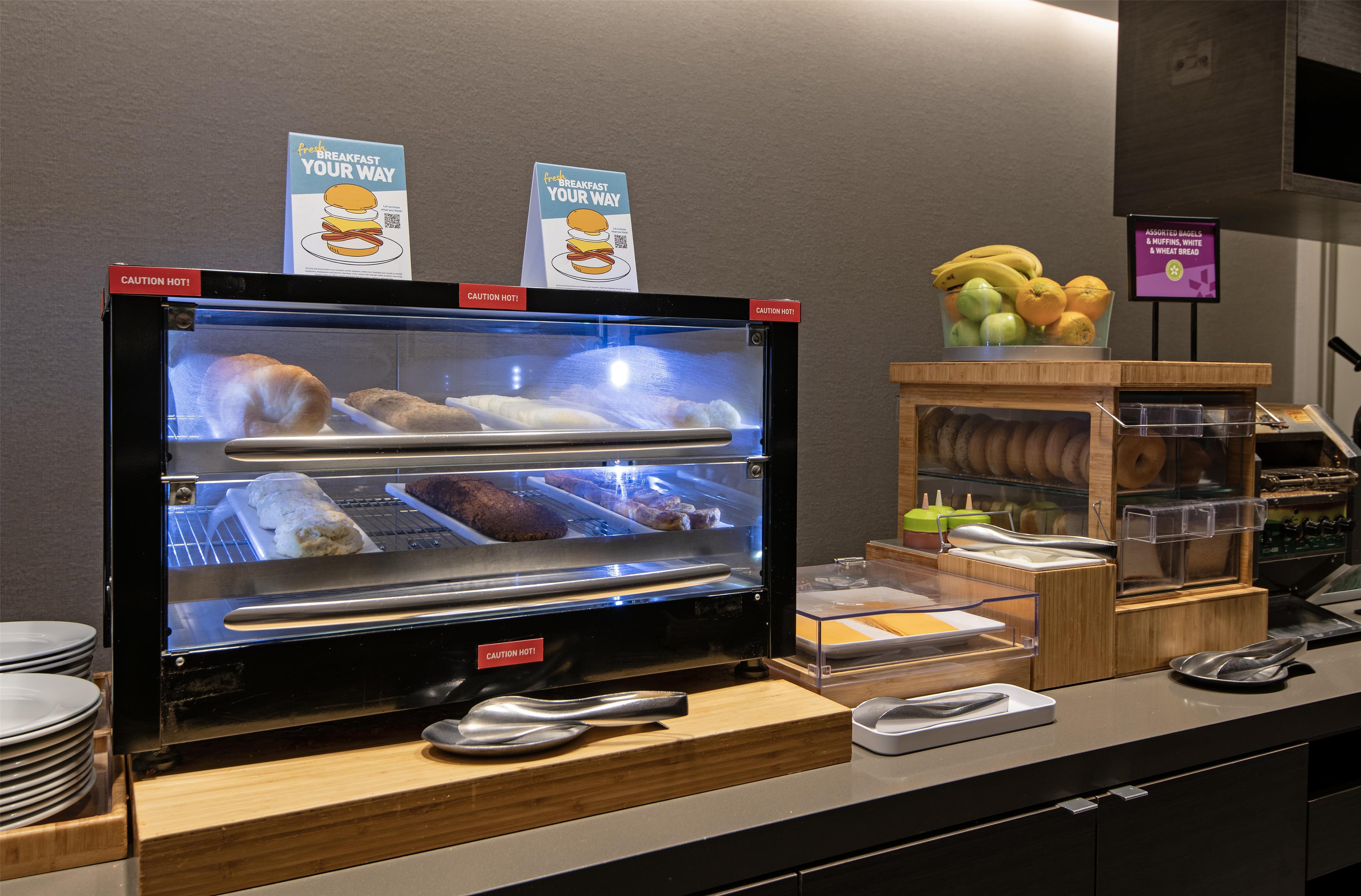 Breakfast Area | Home2 Suites West Edmonton, Alberta, Canada