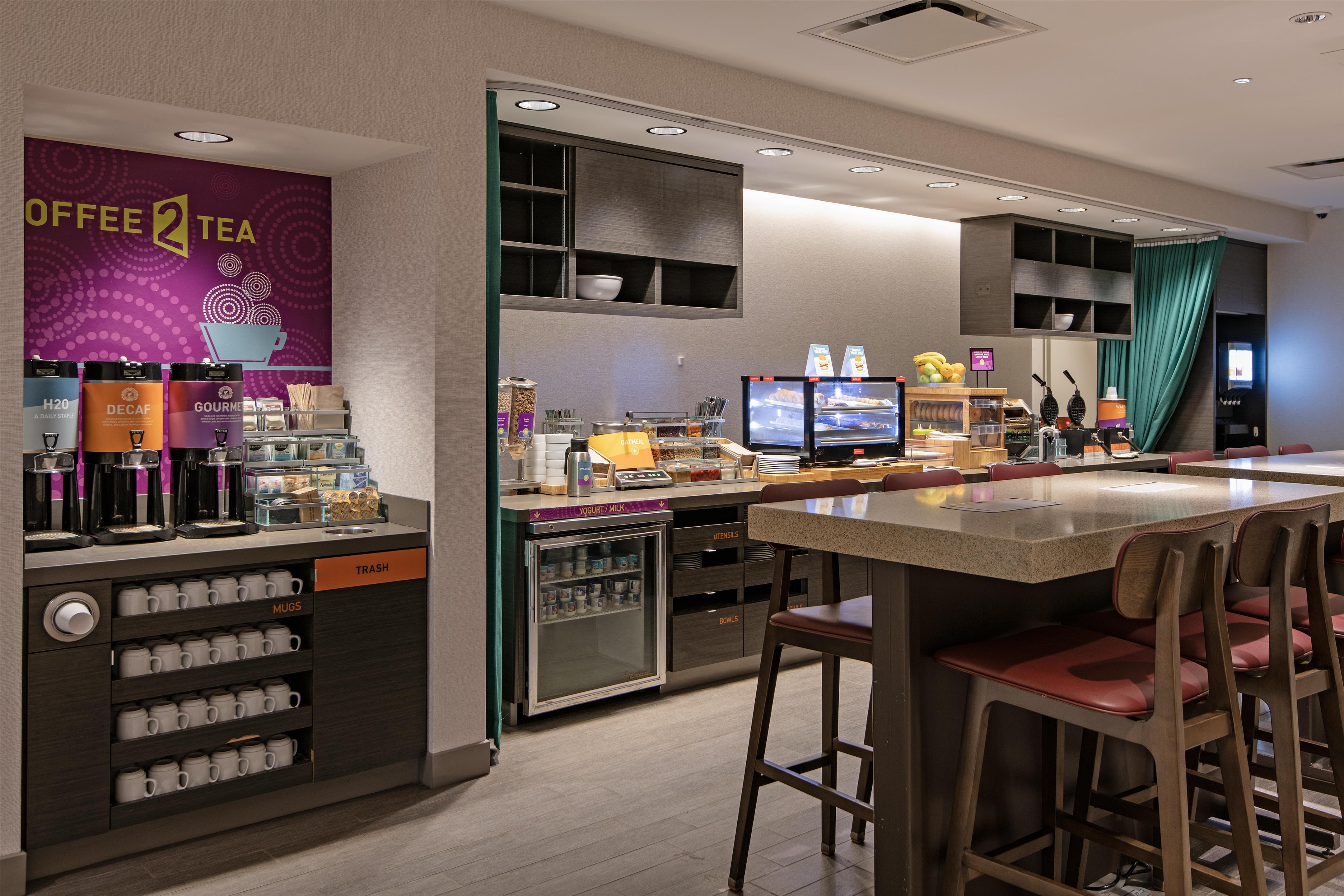 Breakfast Area | Home2 Suites West Edmonton, Alberta, Canada