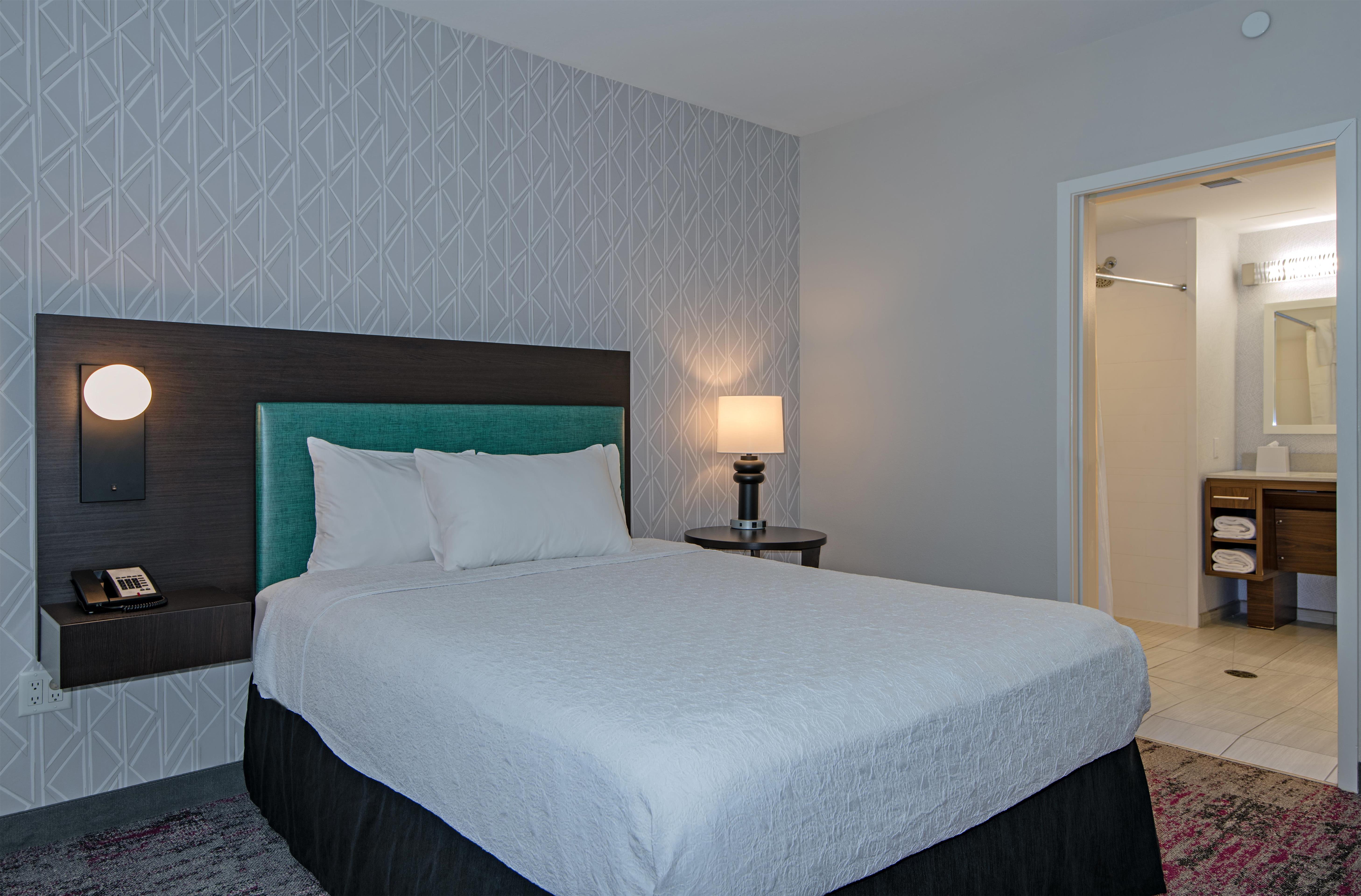 Home2 Suites by Hilton West Edmonton, Alberta, Canada Room Type - 1QN MB HR ACC TUB SUITE NS