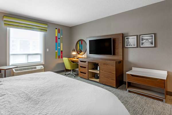  - Hampton Inn & Suites West Edmonton