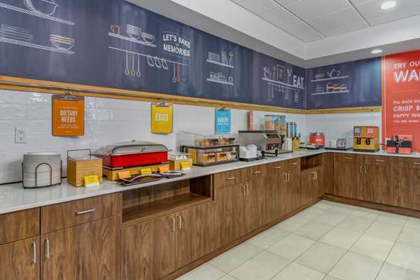 Amenities - Hampton Inn & Suites West Edmonton