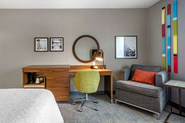  - Hampton Inn & Suites West Edmonton