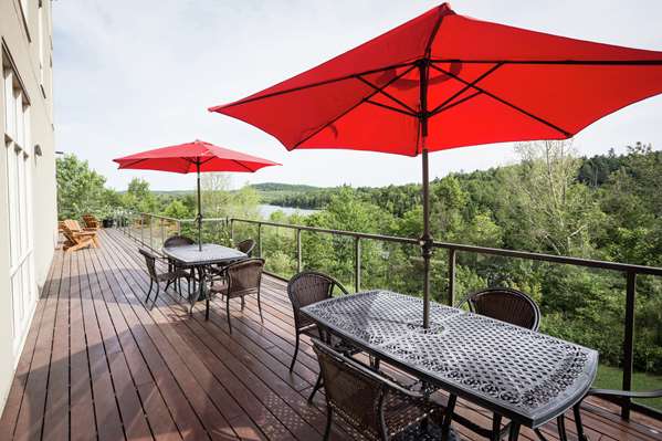 Restaurant - Hampton Inn Elliot Lake