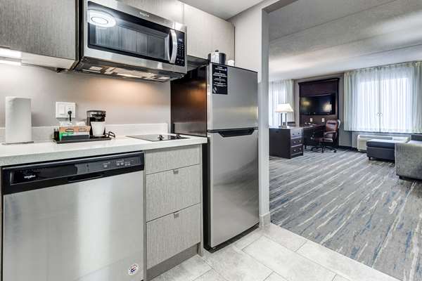 - Hampton Inn & Suites Brantford