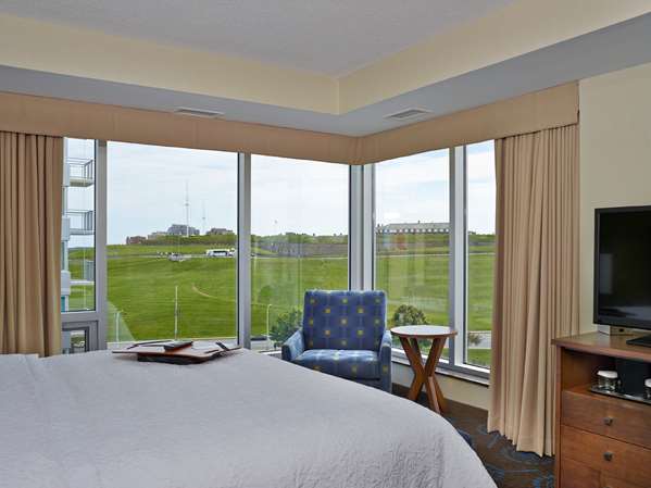  - Hampton Inn Downtown Halifax