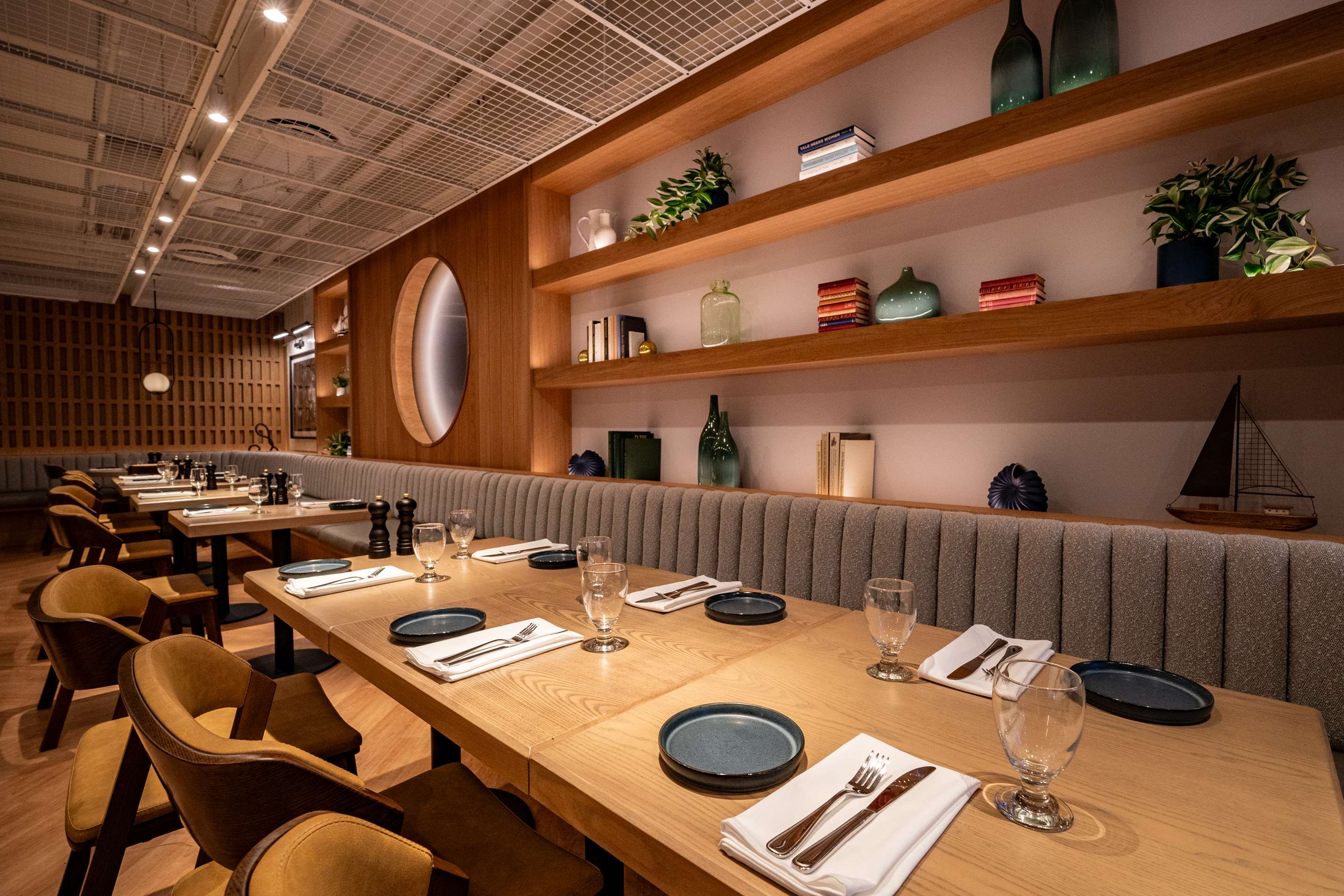 Restaurant | The Hollis Halifax - a DoubleTree Suites by Hilton Hotel