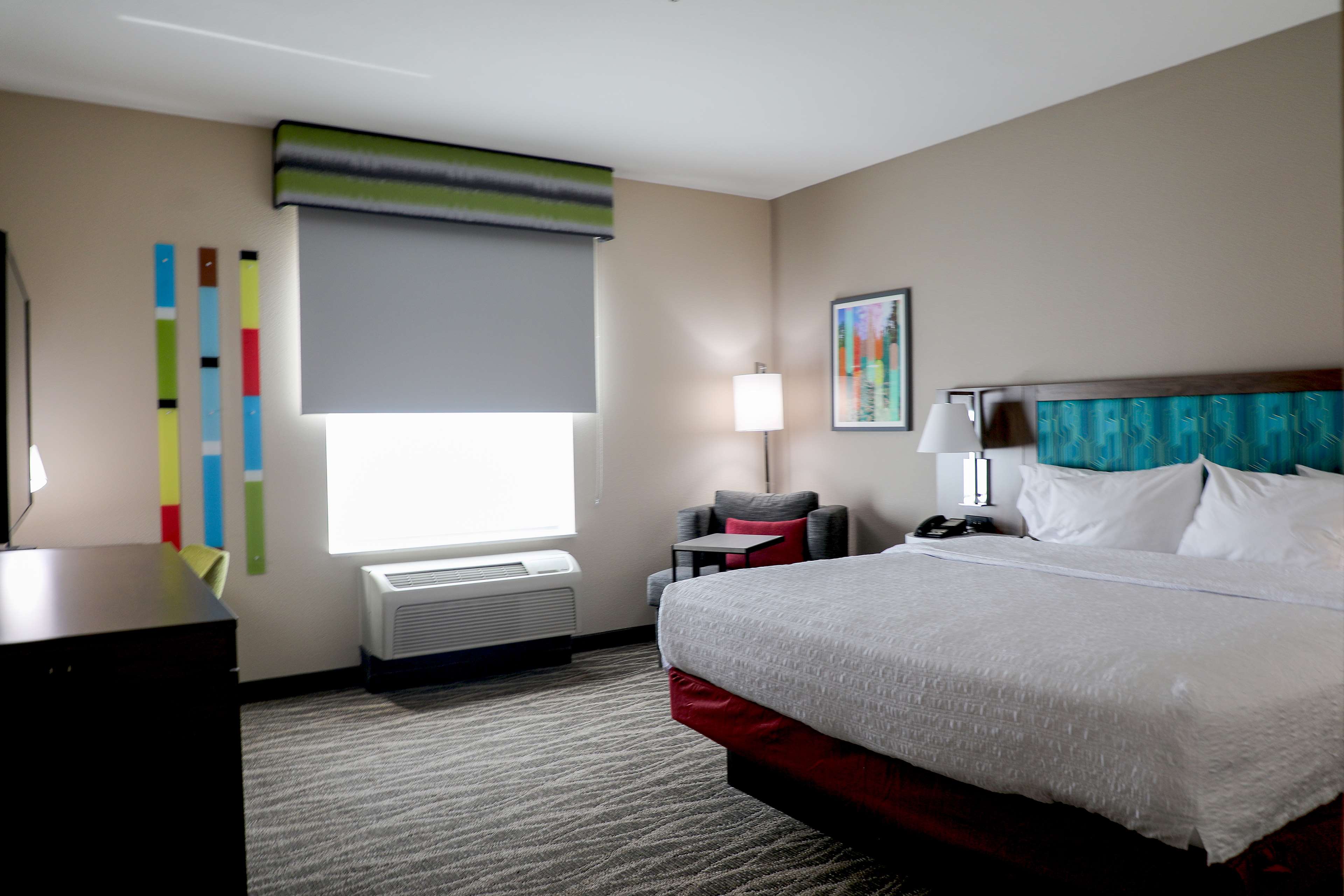 Hampton Inn by Hilton Ellensburg Room Type - 1 KING ROOM W  REFRIG NONS