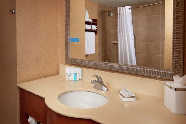  - Hampton Inn Austintown - I-80, Exit 223