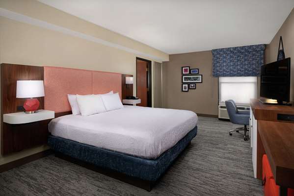  - Hampton Inn Austintown - I-80, Exit 223