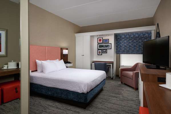  - Hampton Inn Austintown - I-80, Exit 223