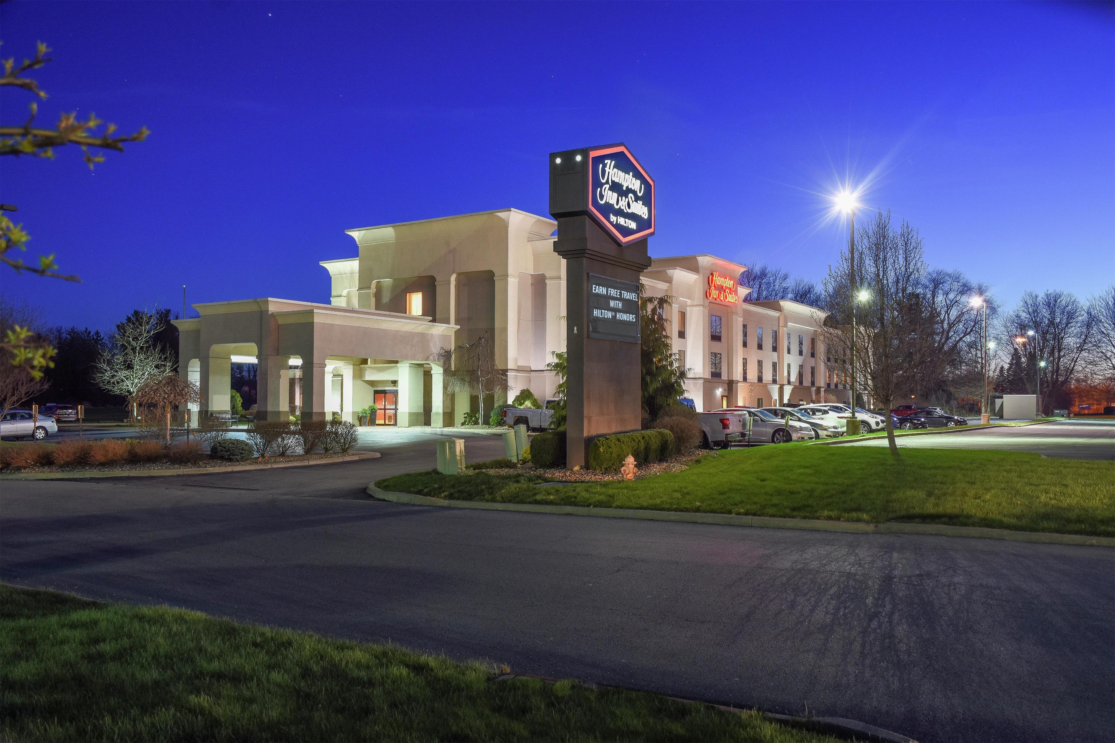 Exterior | Hampton Inn & Suites Youngstown-Canfield